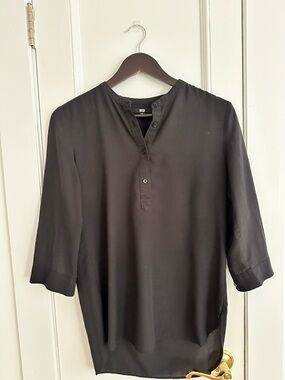 Uniqlo Black Tunic Blouse